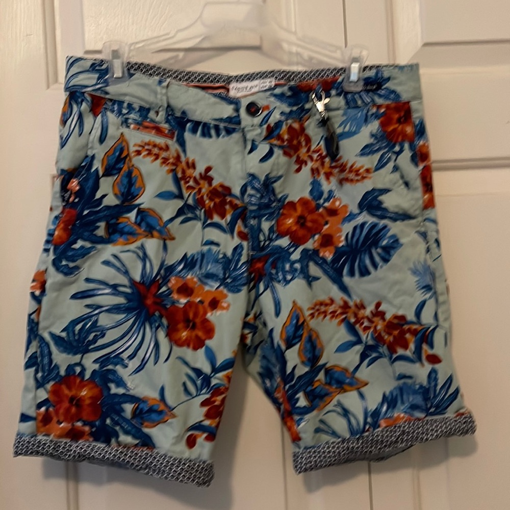 Cactus man floral shorts